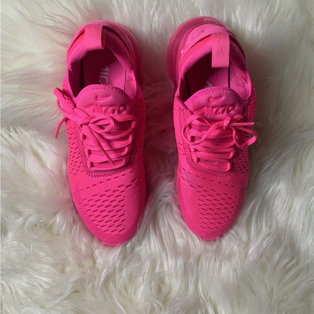 Nike Air Max 270 Womens Size 7